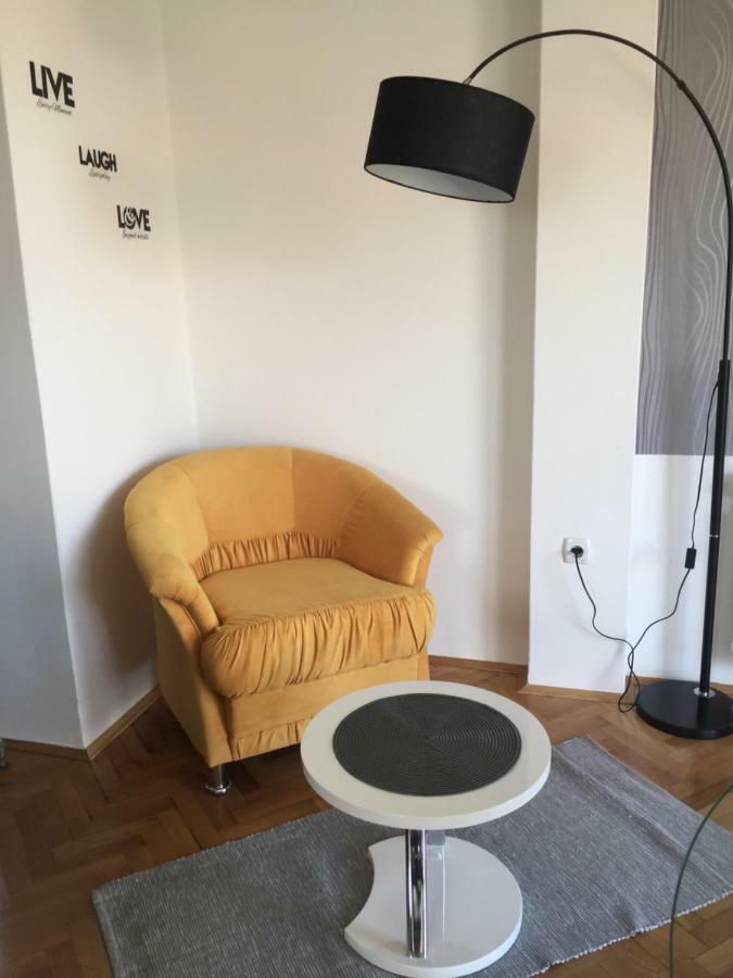 קארלובץ Apartman Studio Sonas 3 With Free Private Parking מראה חיצוני תמונה