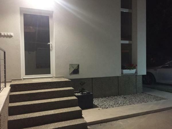 קארלובץ Apartman Studio Sonas 3 With Free Private Parking מראה חיצוני תמונה